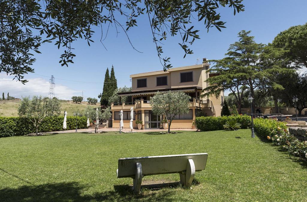 Bed And Breakfast La Corte Degli Ulivi Civitavecchia Zewnętrze zdjęcie