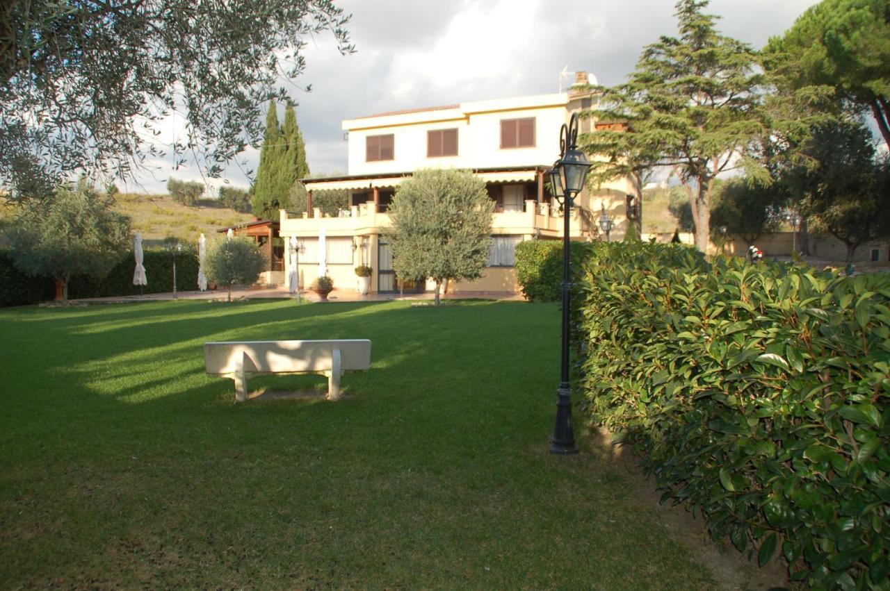 Bed And Breakfast La Corte Degli Ulivi Civitavecchia Zewnętrze zdjęcie