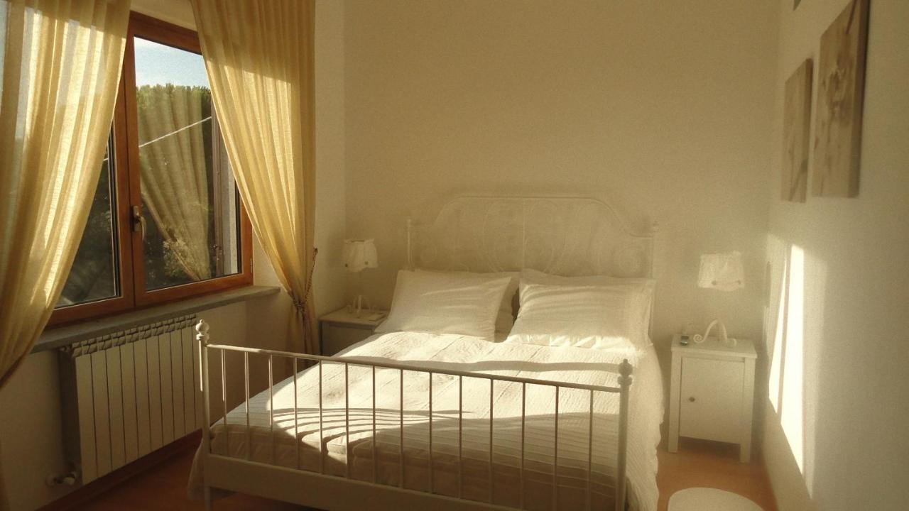 Bed And Breakfast La Corte Degli Ulivi Civitavecchia Pokój zdjęcie