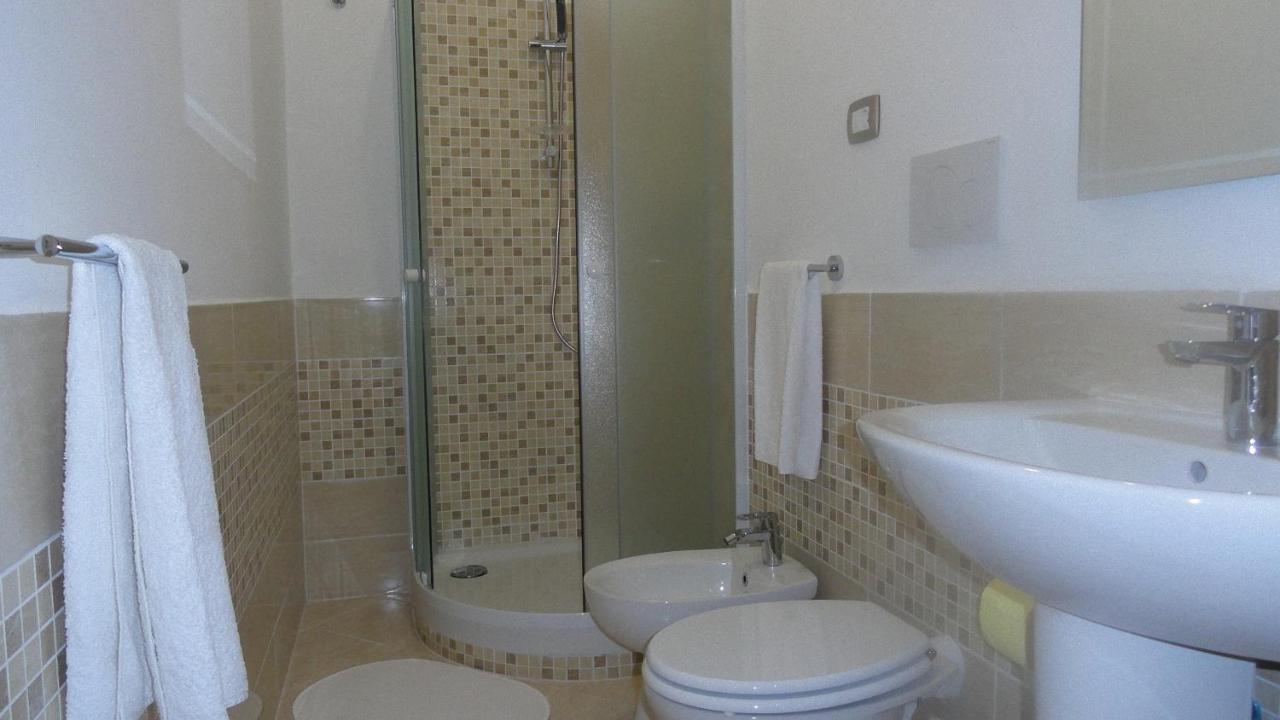Bed And Breakfast La Corte Degli Ulivi Civitavecchia Pokój zdjęcie